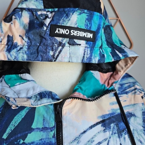 Jean-Michel Basquiat Members Only New Front Zip Hooded Windbreaker Size Medium - Picture 4 of 13